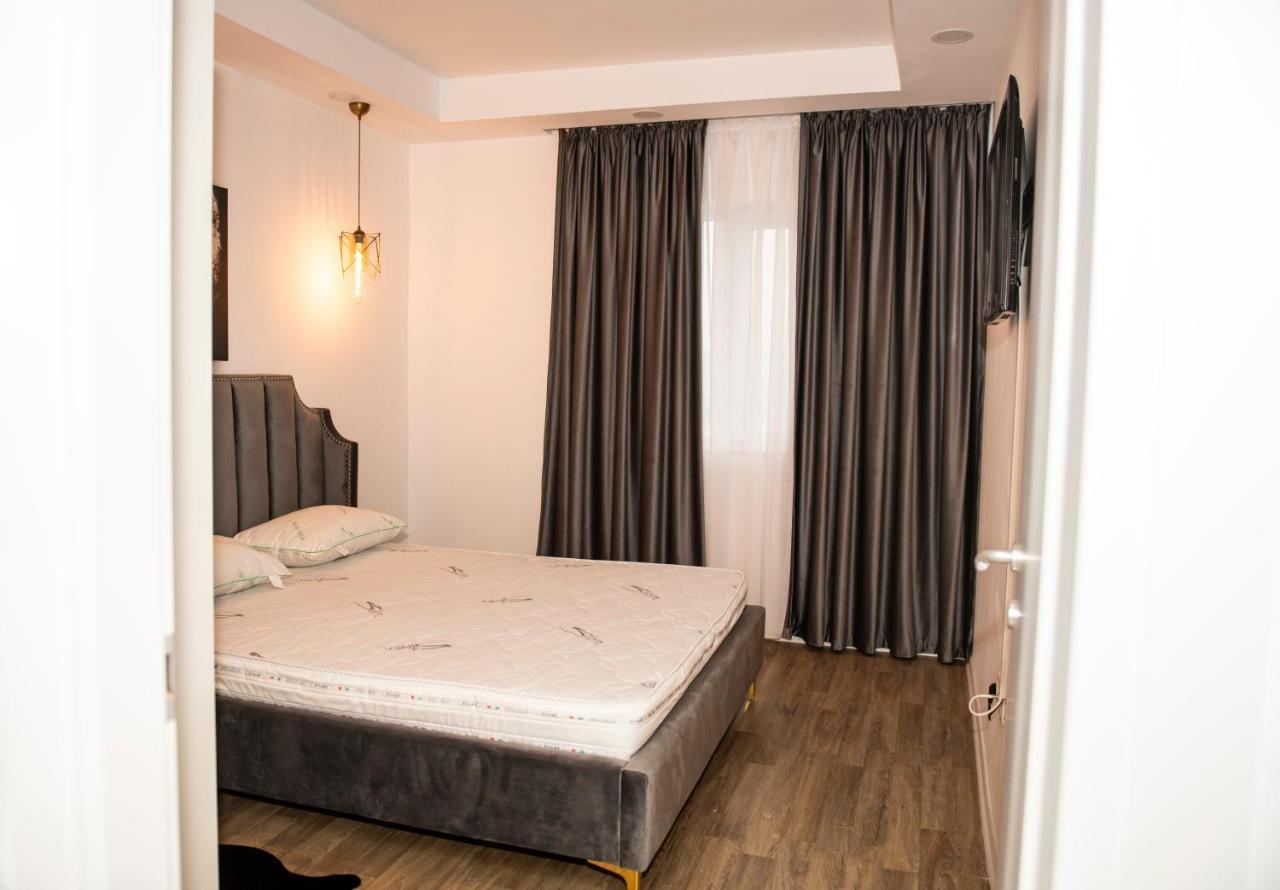 Raphael Apartment North Bucharest Cosmopolis Stefanestii de Jos Esterno foto